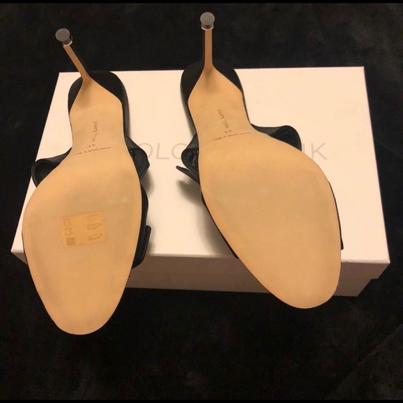 Manolo blahnik - Picture 4 of 8